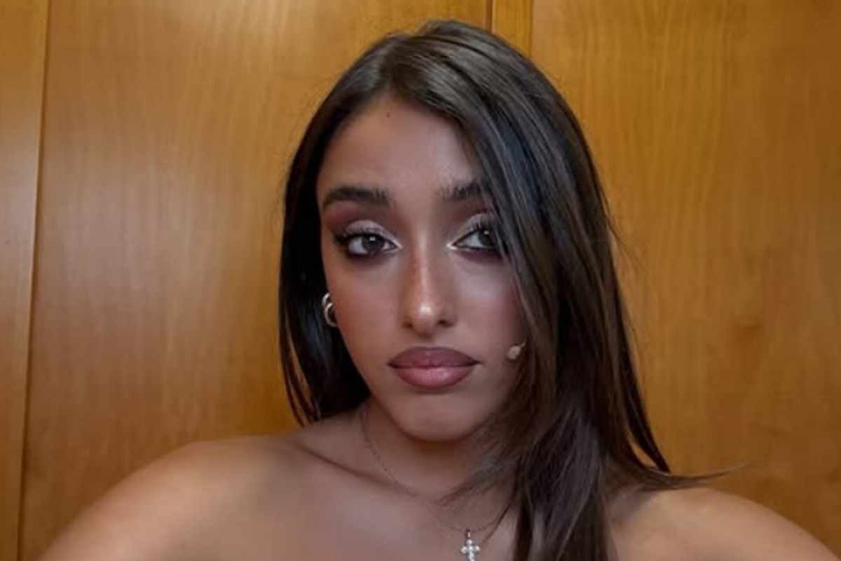 Amici, Giuseppe Giofrè difende Giulia Stabile Amici, Giuseppe Giofrè difende Giulia Stabile