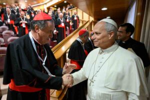 Quanto guadagnano il Papa e i cardinali? La verità su ciò che accade in Vaticano