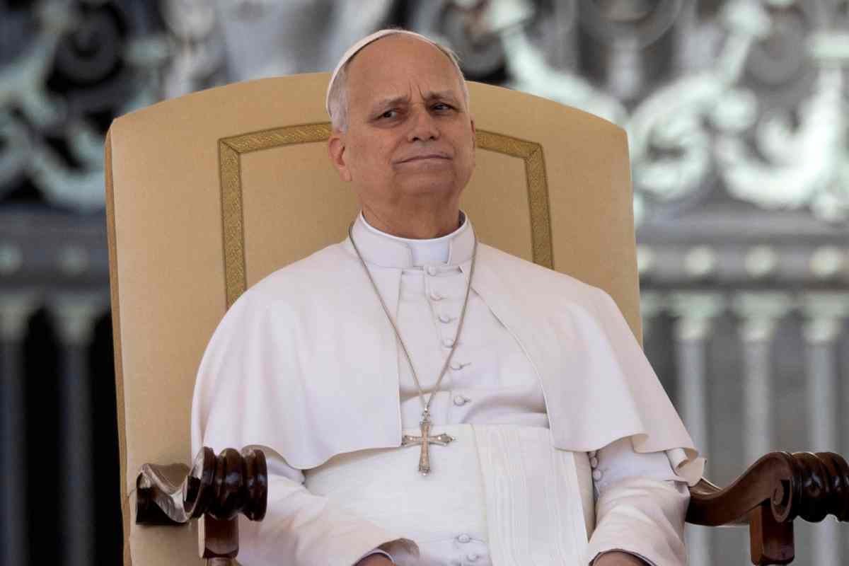 Papa Leone sorprende tutti: ecco chi sono i 12 sacerdoti scelti per la lavanda dei piedi